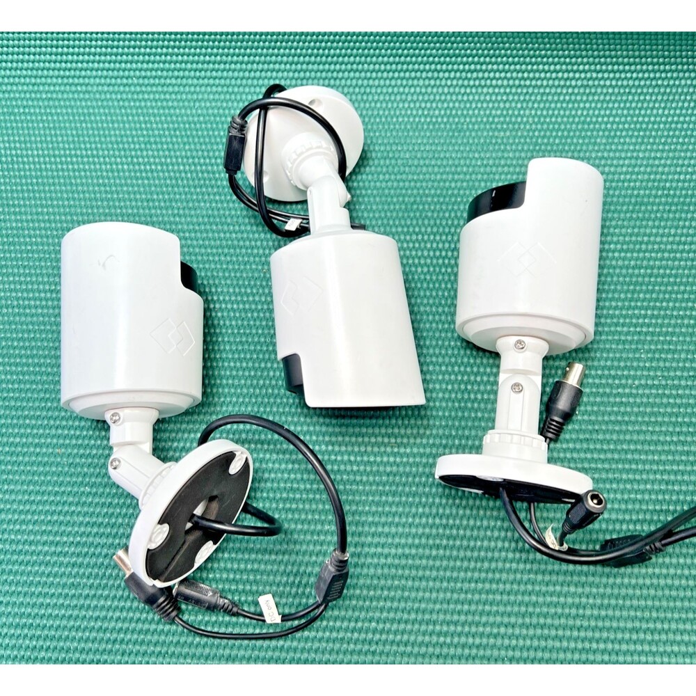 Lot of 3 Lorex LBV2531S-C Analog 1080p HD MPX Bullet Night Vision Camera
